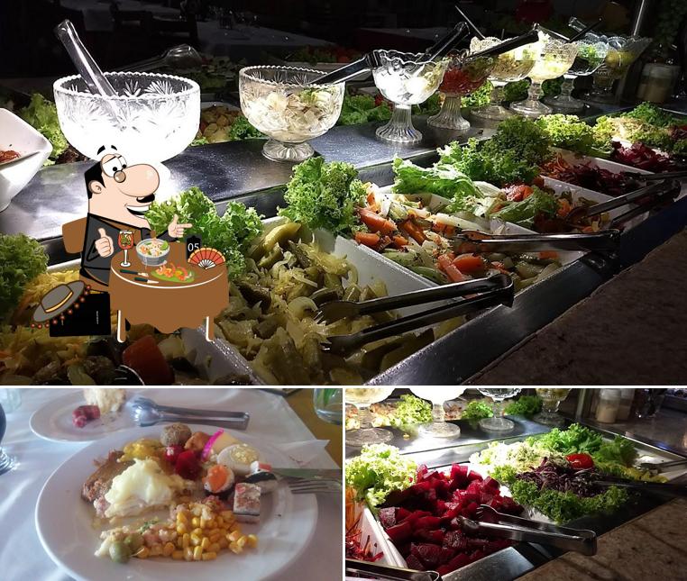 Comida em Churrascaria Carro de Boi