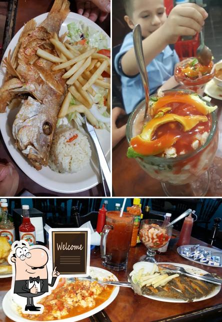 SUPER MARISCOS MEDINA . DE . restaurant, Matamoros, Calle -  Restaurant reviews