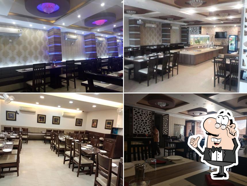 Baroda Food Express, Vadodara, Gf4 Amber complex Nr. Mahavir hall char