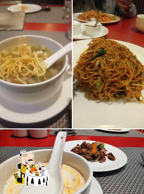 Food at Chung Wah Restaurant