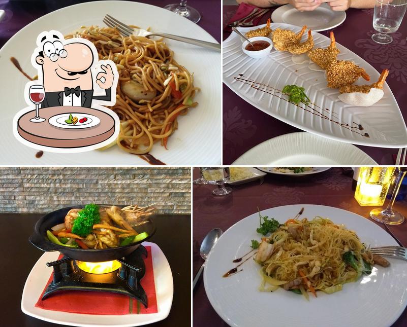 Еда в "Restaurante Asia Delicious"