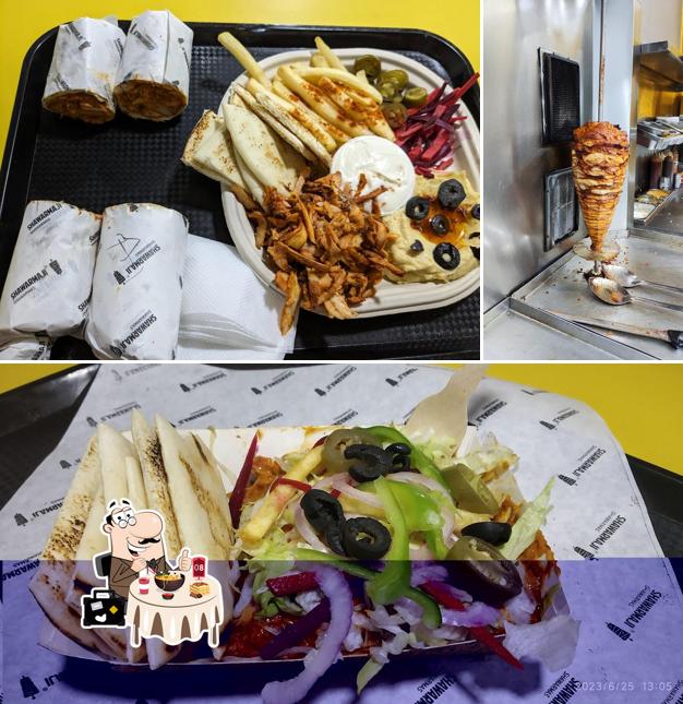 Food at Shawarmaji