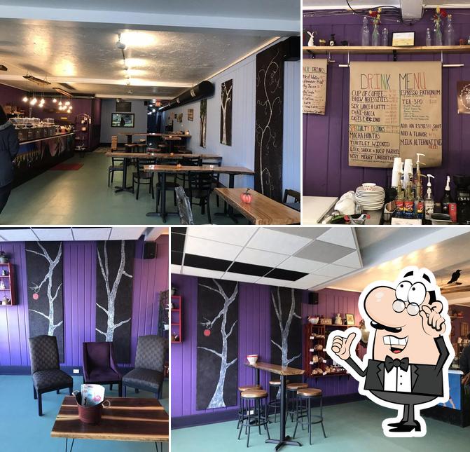Saunders Family Bakery in Holland Restaurant reviews