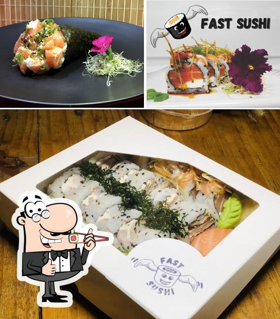 No Fast Sushi, você pode tentar sushi