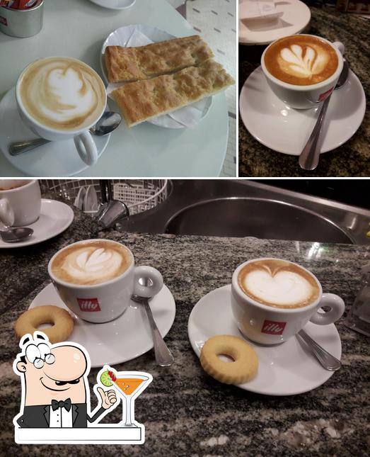 Tra le varie cose da Vip Cafe' si possono trovare la bevanda e cibo