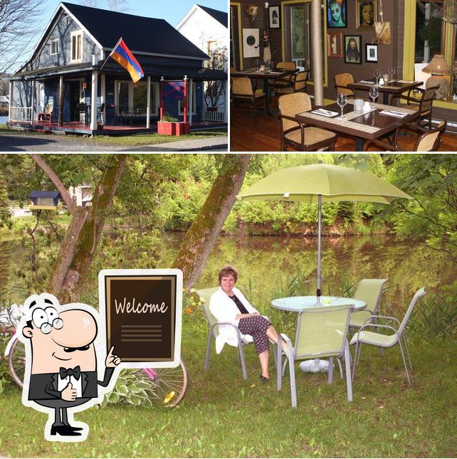 Cafe bistro lepicurieux