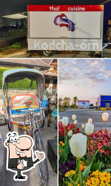 Regarder la photo de Kodcha-orn thaï cuisine foodtruck