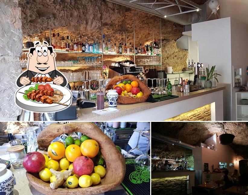 Estas son las fotos que muestran comida y barra de bar en La Grotte & l'Olivier
