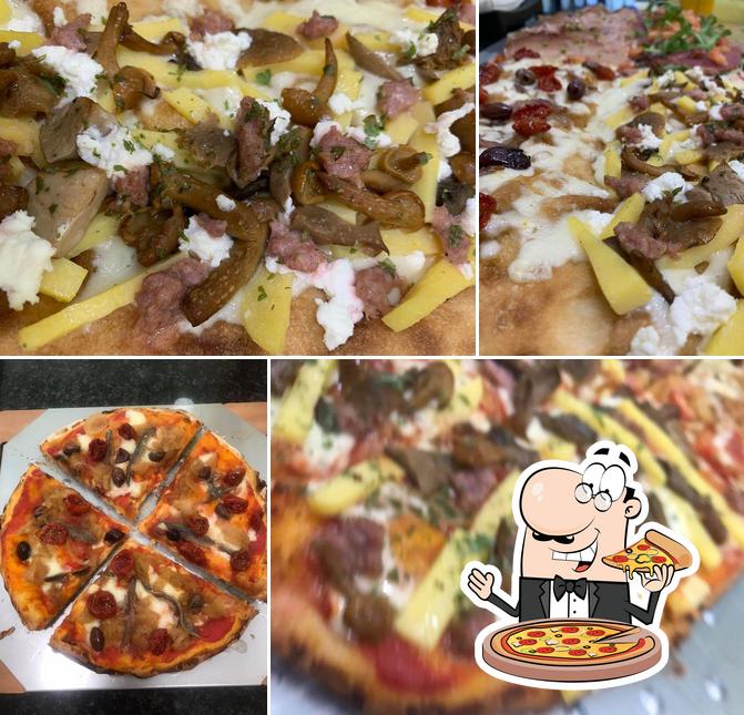 Попробуйте пиццу в "Pizza Smile Di Di Battista Barbara"