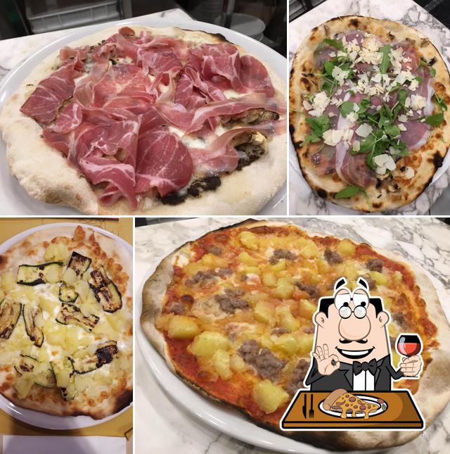 Scegli una pizza a Pizzeria Tony il Rozzo