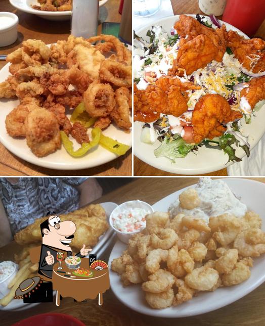 Weathervane Seafood Restaurant, 267 N Plainfield Rd in Lebanon