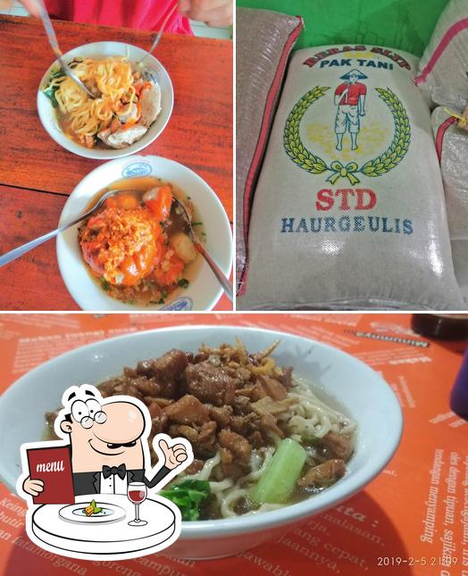 Meals at Baso Barokah Kirana Cabang Bugel Tiga Raksa