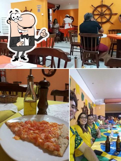 O interior do Pizza do Almirante - Desde 1996