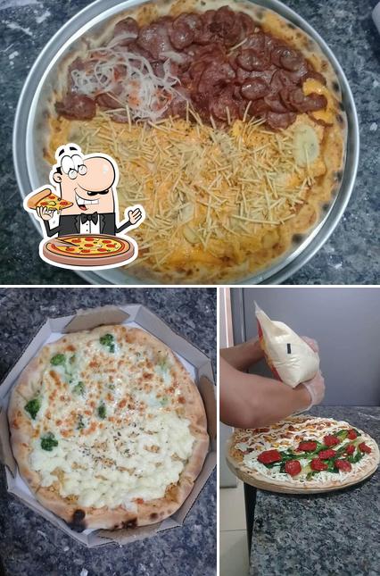 Experimente pizza no Pizzaria Pato Cuén