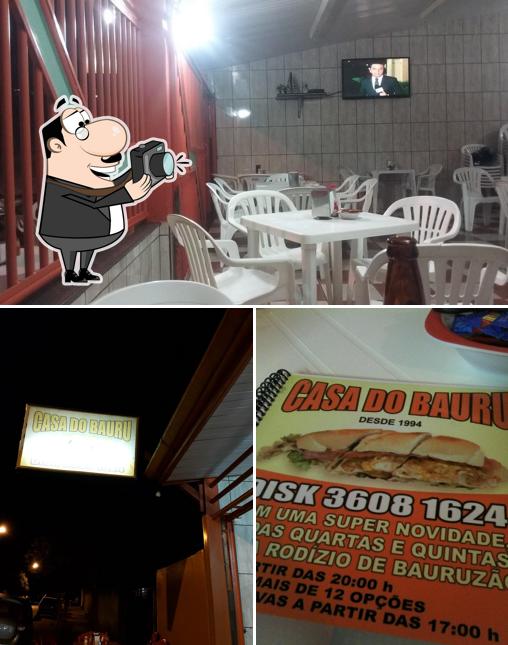 Look at the photo of Casa do bauru