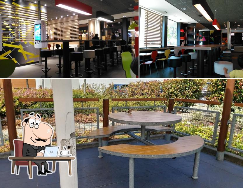 El interior de McDonald's - Santa Maria da Feira