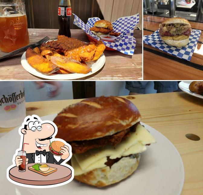 Brat From Deutschland in Lake Stevens Restaurant menu and reviews