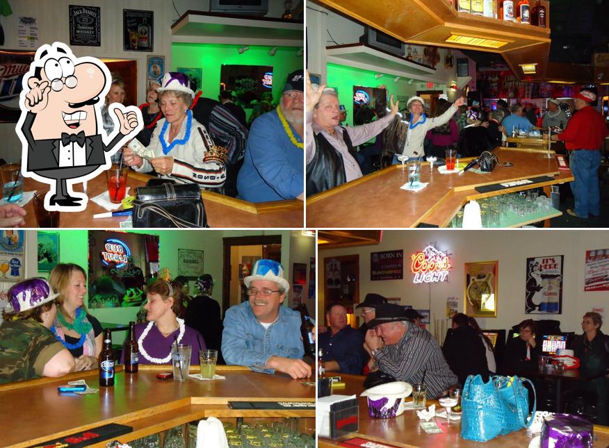 Rachel & Ray's Pub/Hotel Blanchard in Blanchardville Restaurant menu