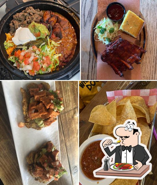 Johnny Tequila's Bar + Cocina in Roselle Restaurant menu and reviews