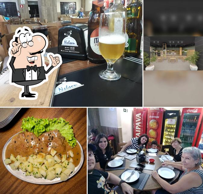 O interior do Bar do Nelson