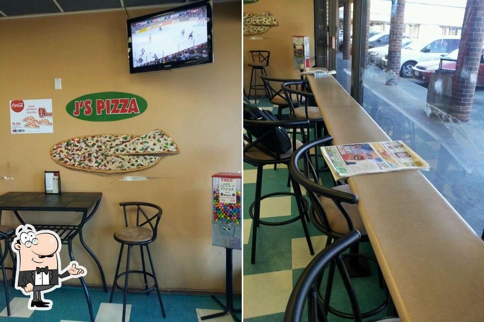 L'intérieur de J's Pizza