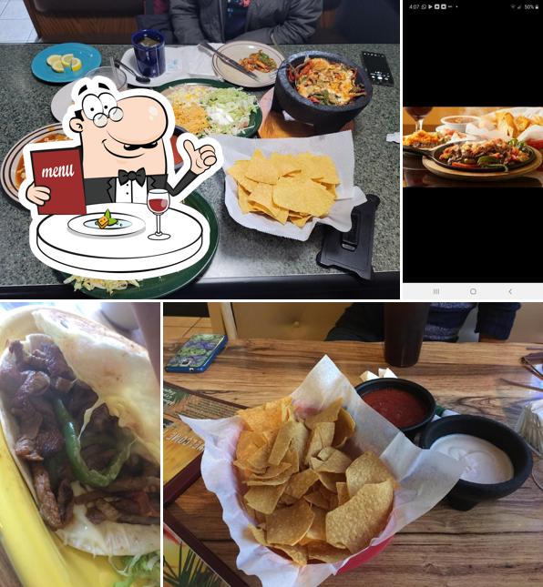 El Loro Mexican Restaurant in Coon Rapids Restaurant menu and reviews