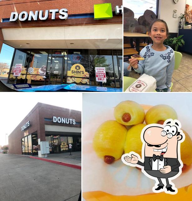 Vea esta foto de Shin's Donuts