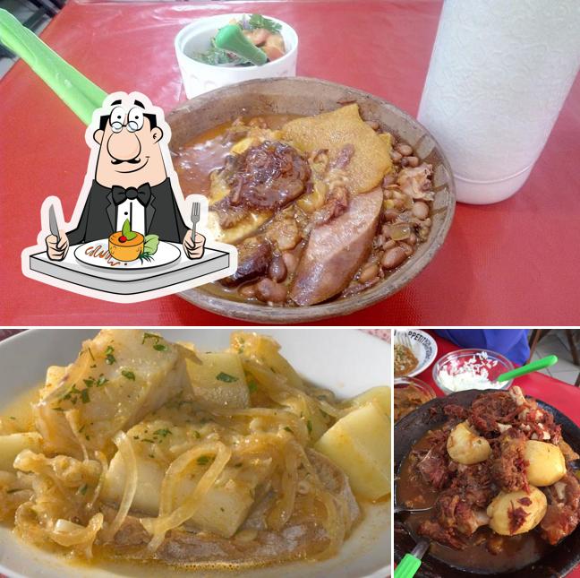 Comida em Feijão da Fará