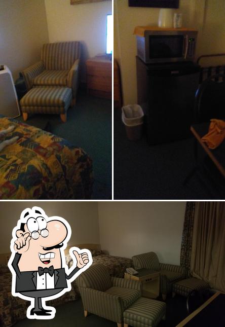 Grizzly Motor Hotel
