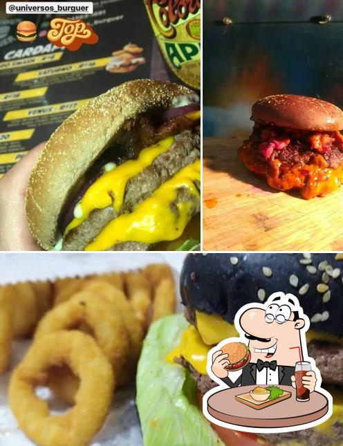 Experimente um hambúrguer no UNIVERSO`S BURGUER