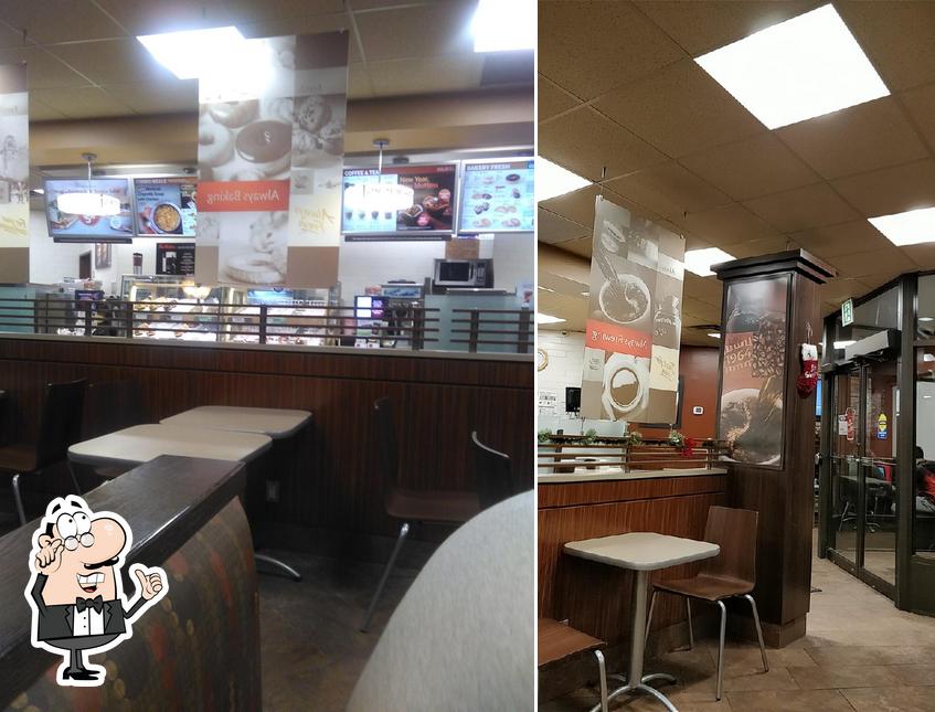 L'intérieur de Tim Hortons