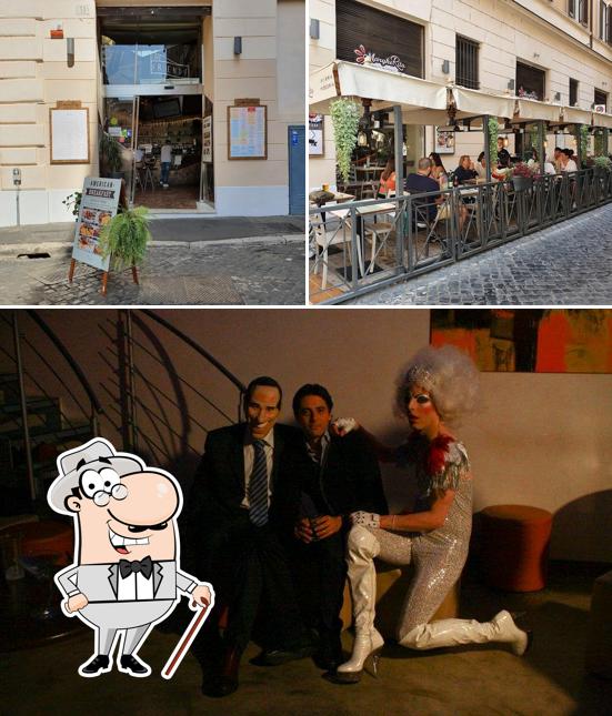 Guarda gli esterni di Friends Cafe