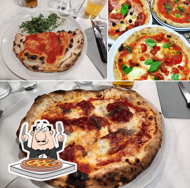 Scegli una pizza a Pizzeria La Smorfia