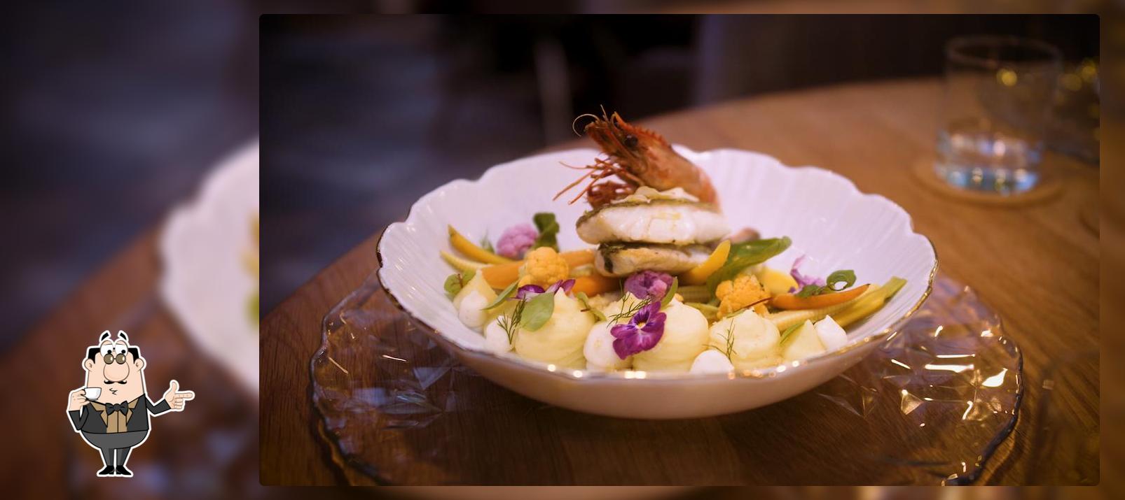 AUVIGU High Dining