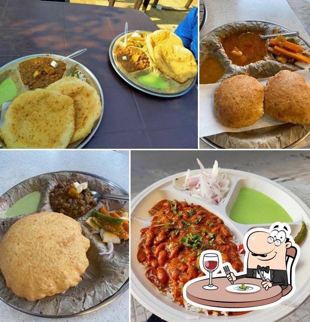 Food at Om Bhatura Co