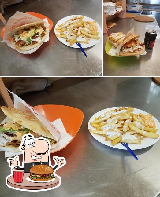 Commandez un hamburger à KEBAB TIME