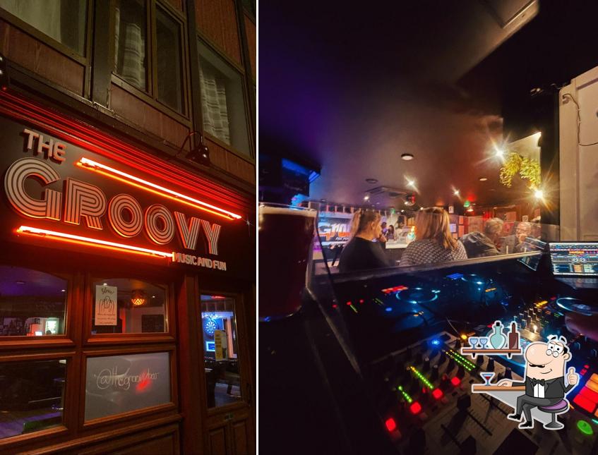 L'intérieur de Groovy Bar