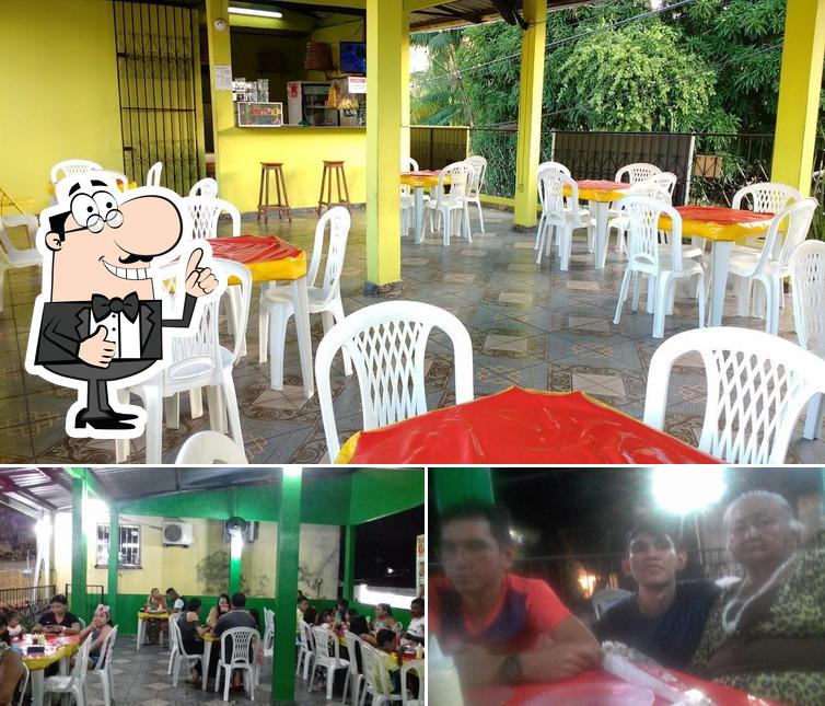 Look at the picture of Sandubão Lanchonete e Pizzaria