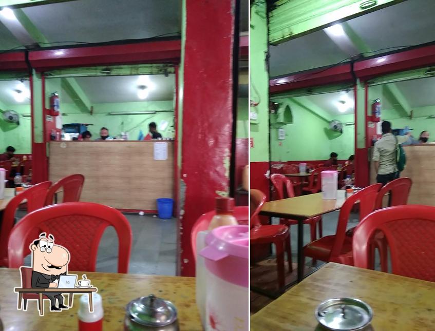 The interior of Chinese Fast Food Corner Veg & Non-Veg Raju Lama