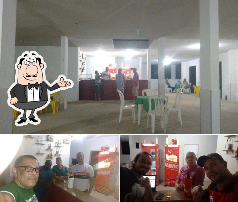 Veja imagens do interior do Mega Bar Cataguases MG