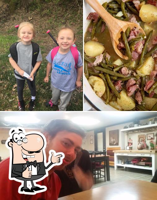 Trailhead Country Kitchen, 279 Main St in Haysi Restaurant reviews