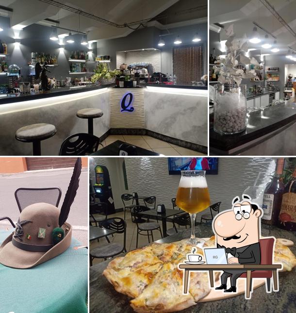 Dai un'occhiata agli interni di Bar Quendo