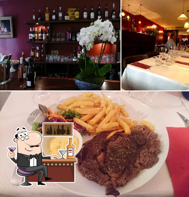 Bistrot Chez France se distingue par sa comptoir de bar et nourriture