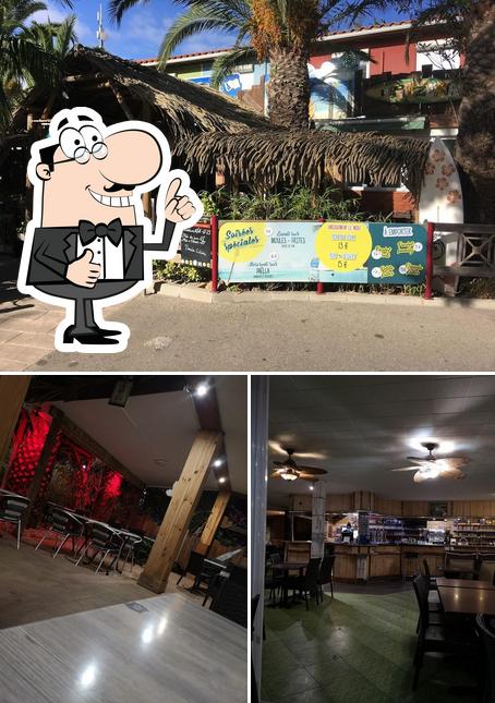 Voir l'image de Surf Bar Tiki