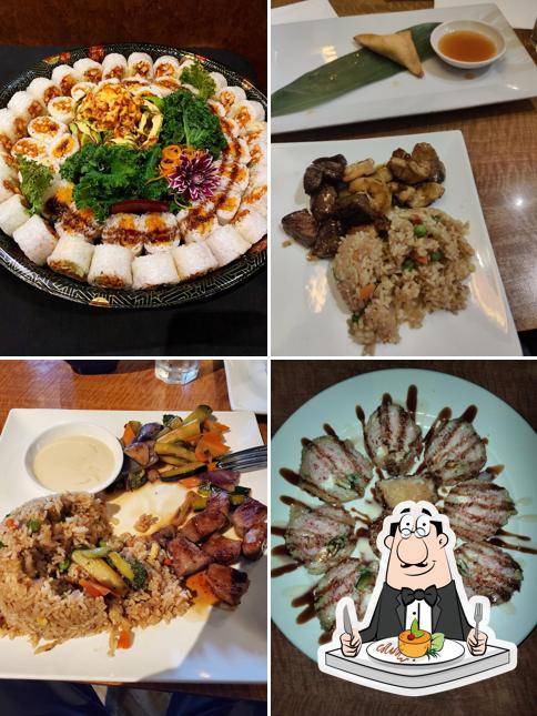 Еда в "Tsunami Sushi & Hibachi Grill"
