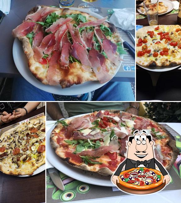 A Bar Pizzalponte Di Cialdi Roberta, puoi goderti una bella pizza