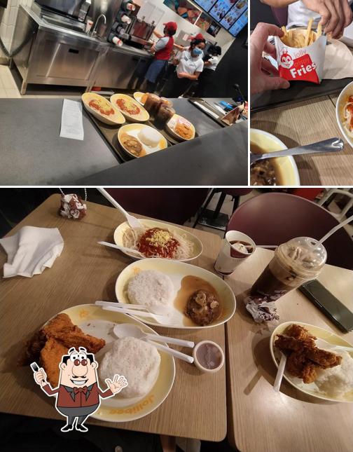 Meals at Jollibee Villanueva