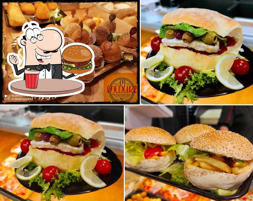 Prenditi un hamburger a Gastronomia Alimentari Panetteria Pizzeria Meduri