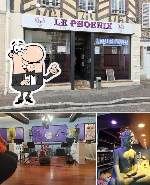 Voici la photo indiquant la intérieur et comptoir de bar sur LE PHOENIX