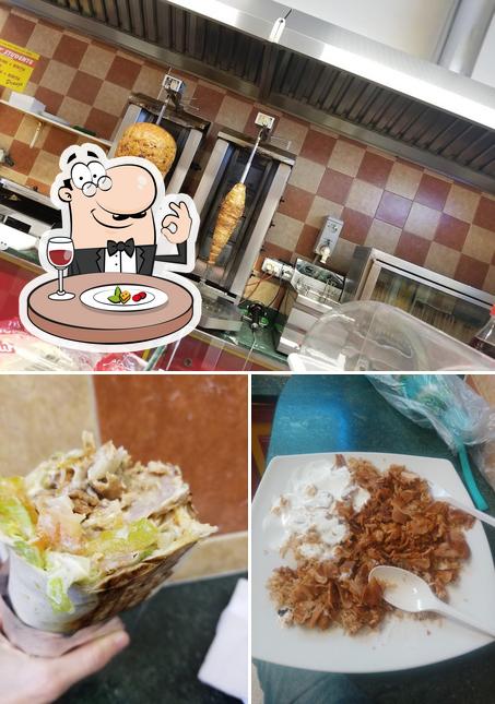 Tra le varie cose da Pak Doner Kebab si possono trovare la cibo e interni